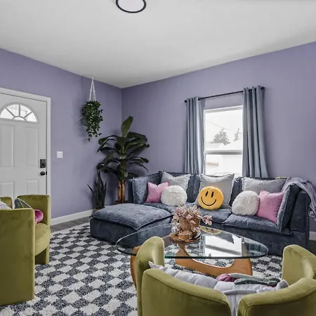3Bd Home Near Downtown - Patio Lounge & Foosball